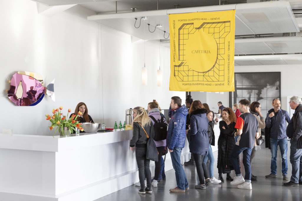 Vue d'ensemble Open Days Scenographie Trojans Collective - Merging graphic and space